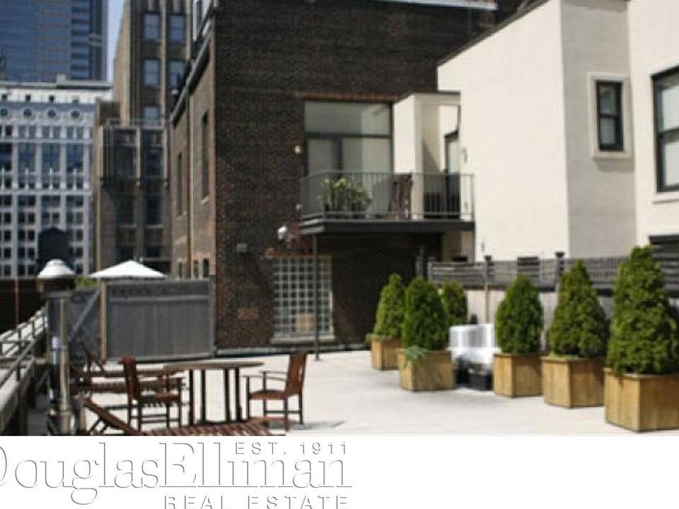2nd image of 85 John St APT 11J