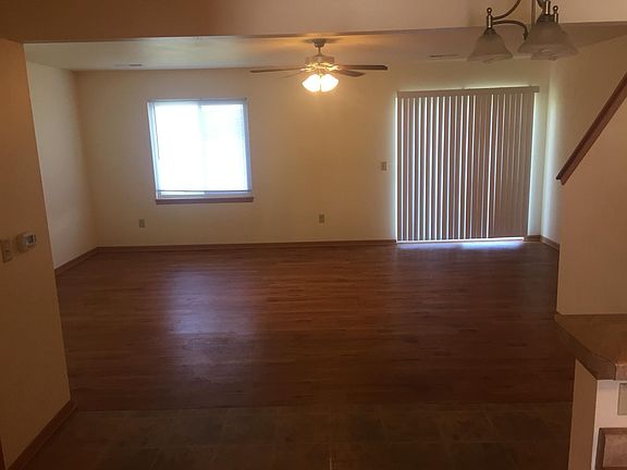 4th image of 828 Stonecrop Dr