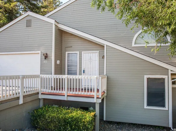 115 Valley Oak Dr, Roseville, CA 95678