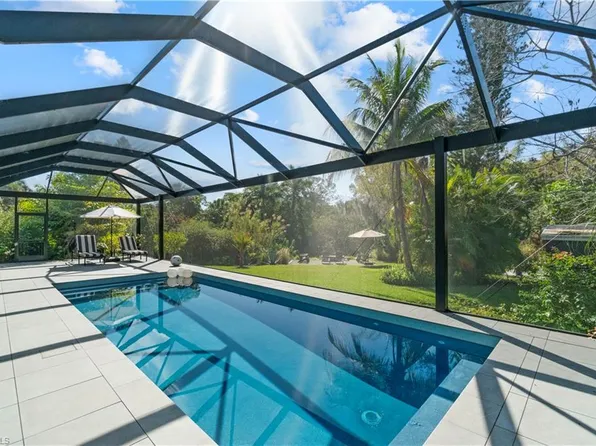 10810 Goodwin ST, BONITA SPRINGS, FL 34135