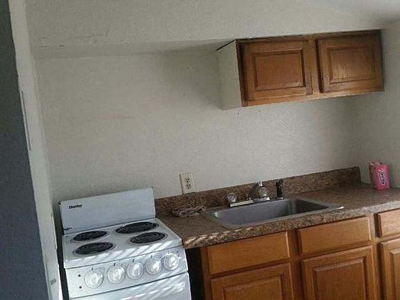 4th image of 428 Avenue E SE