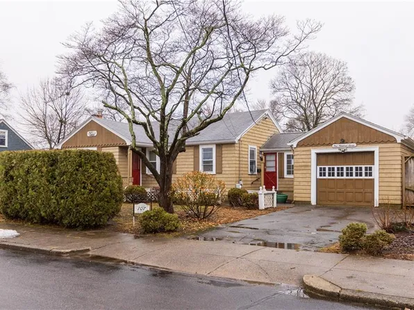 107 Fuller St, Pawtucket, RI 02861