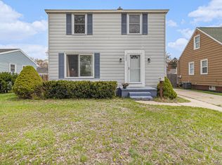 2682 Pinehurst Rd, Muskegon, MI 49441