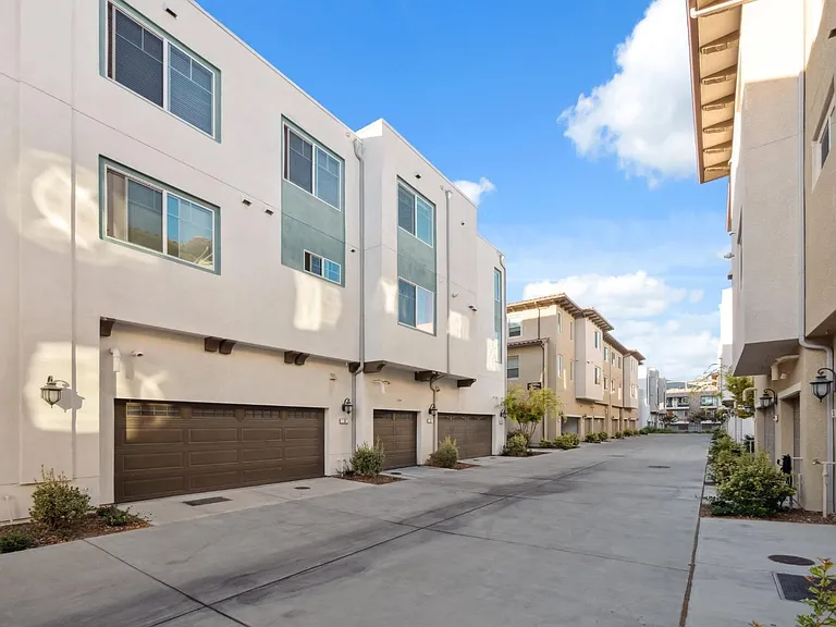Lina Ln — Photo 11