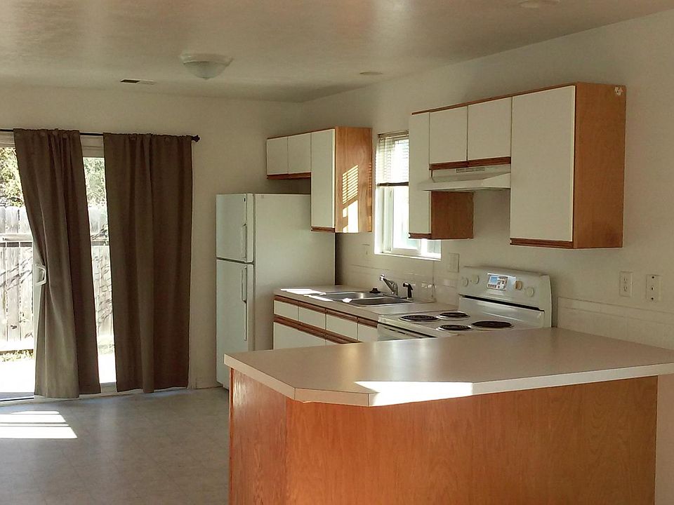 1st image of 2615 W 4th St #Na