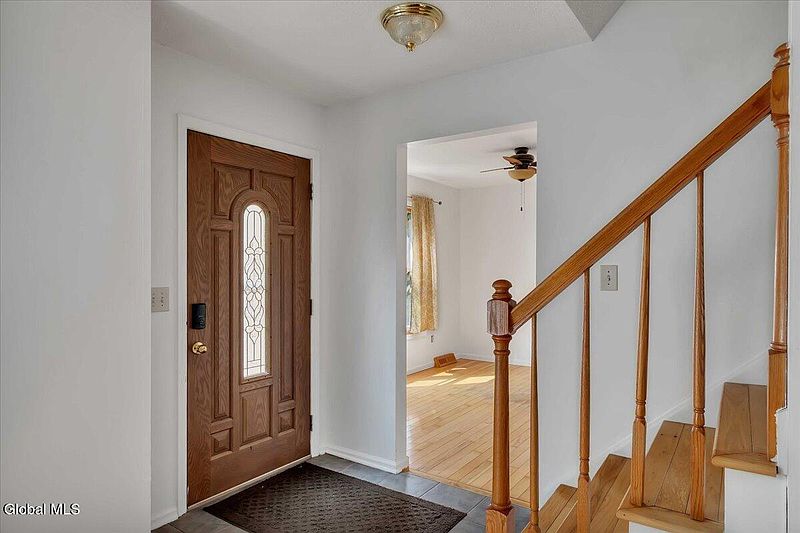 3rd image of 65 Magnolia Circle