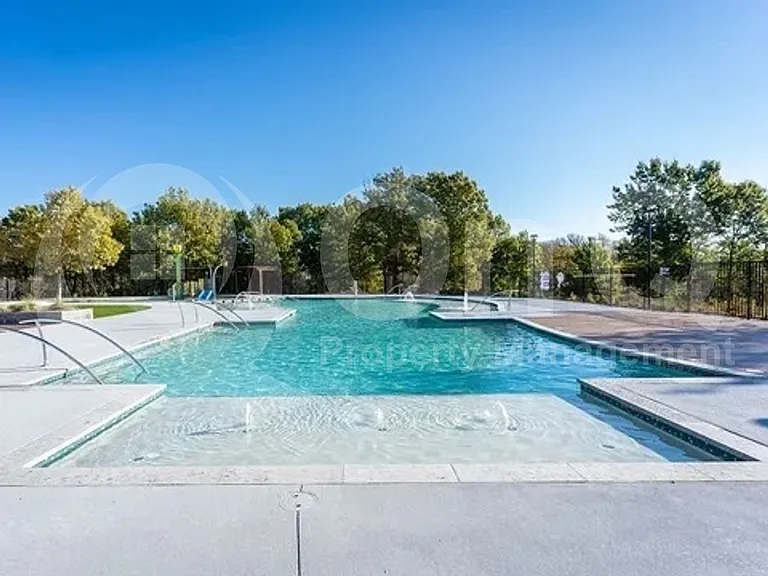 1840 Rosedale Ave — Photo 27