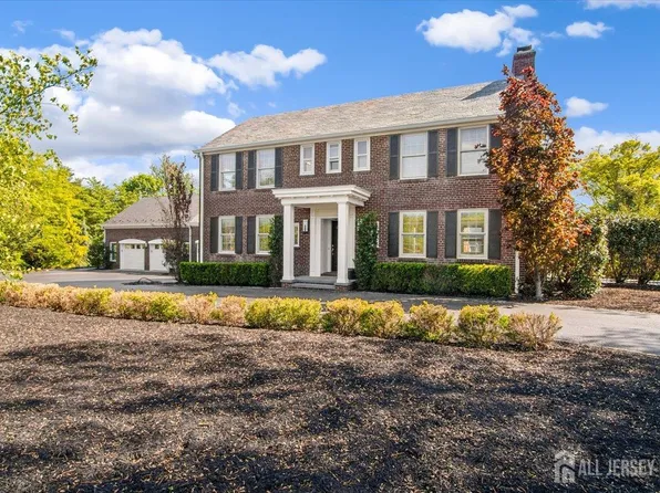 48 Hillcrest Dr, Piscataway, NJ 08854