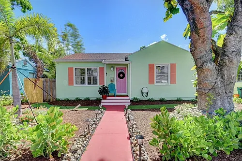 1128 N L St Photo 1