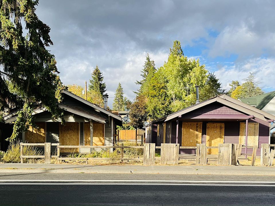 1st image of 414 & 420 NW Colorado Ave