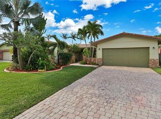 8562 NW 18th Pl, Coral Springs, FL 33071