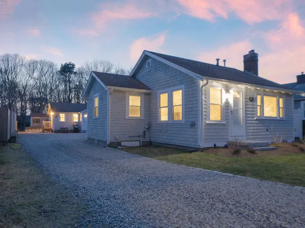 121 Seaview Avenue #A & B, South Yarmouth, MA 02664