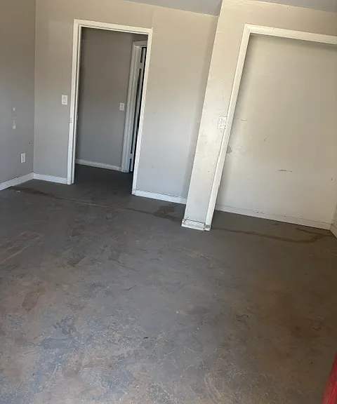 1470 W Houston Ave — Photo 12
