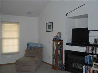 3rd image of 6705 Hunters Creek Blvd