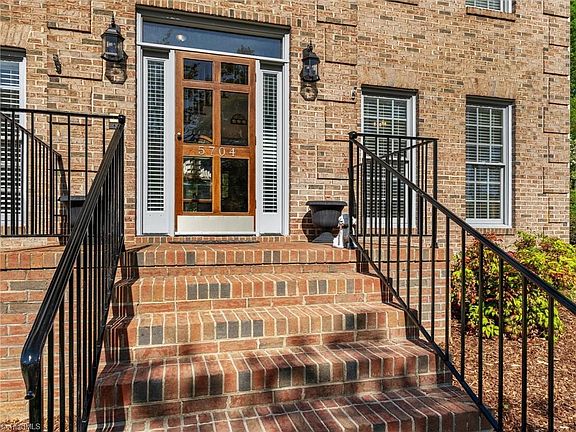 4th image of 5704 Southstone Dr