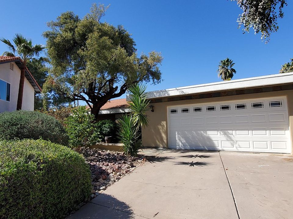1st image of 8624 N Timberlane Dr