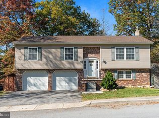 43 Liberty Dr, Mount Holly Springs, PA