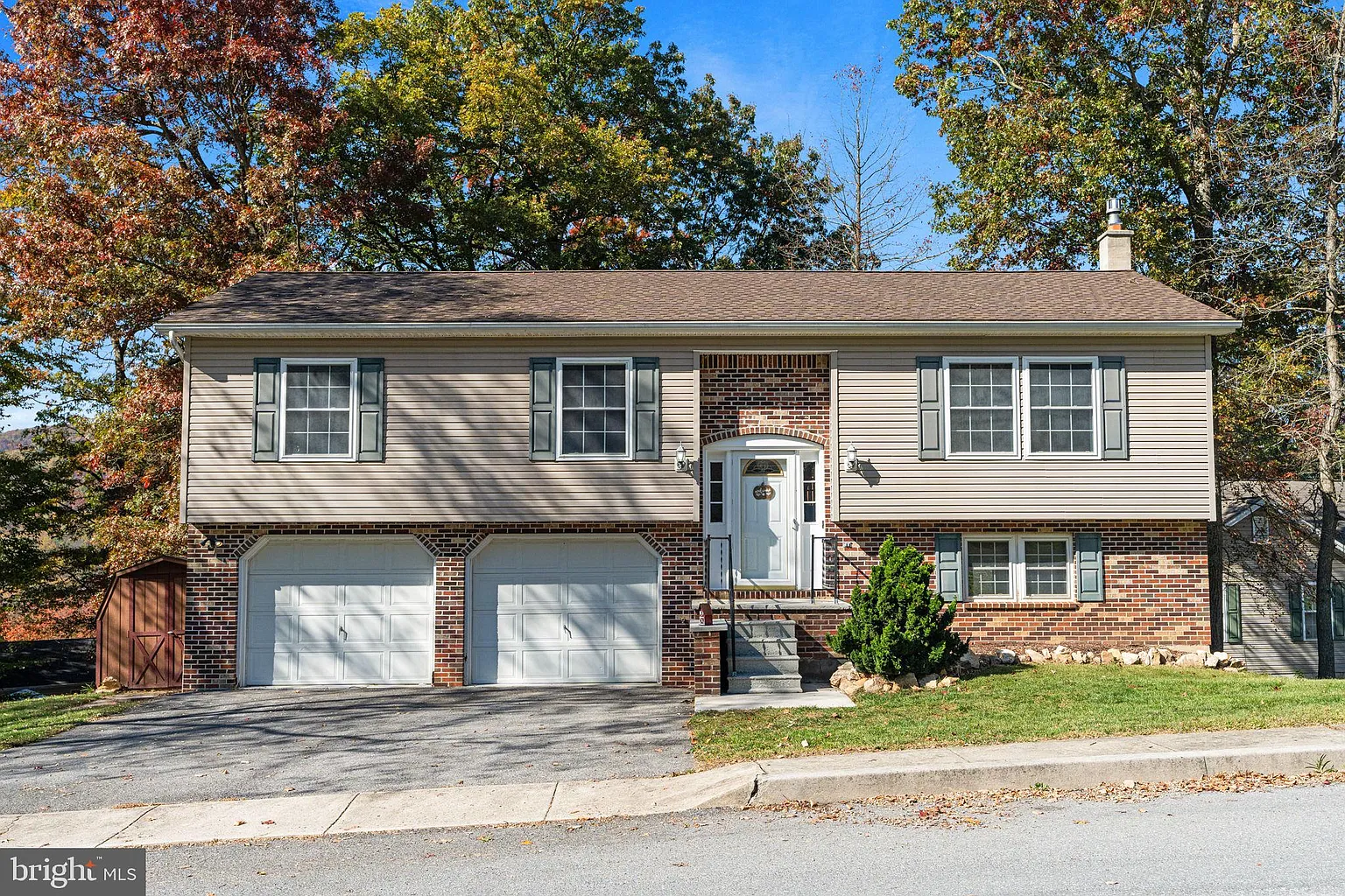 43 Liberty Dr photo 1