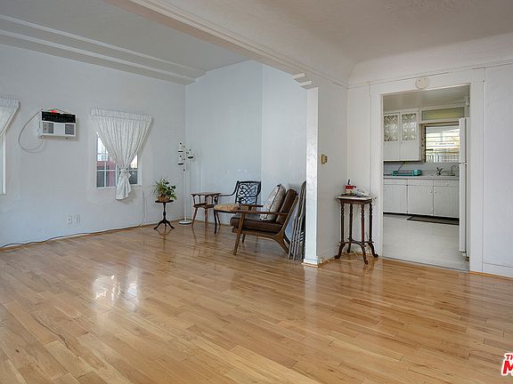 4th image of 4878 Wiota St