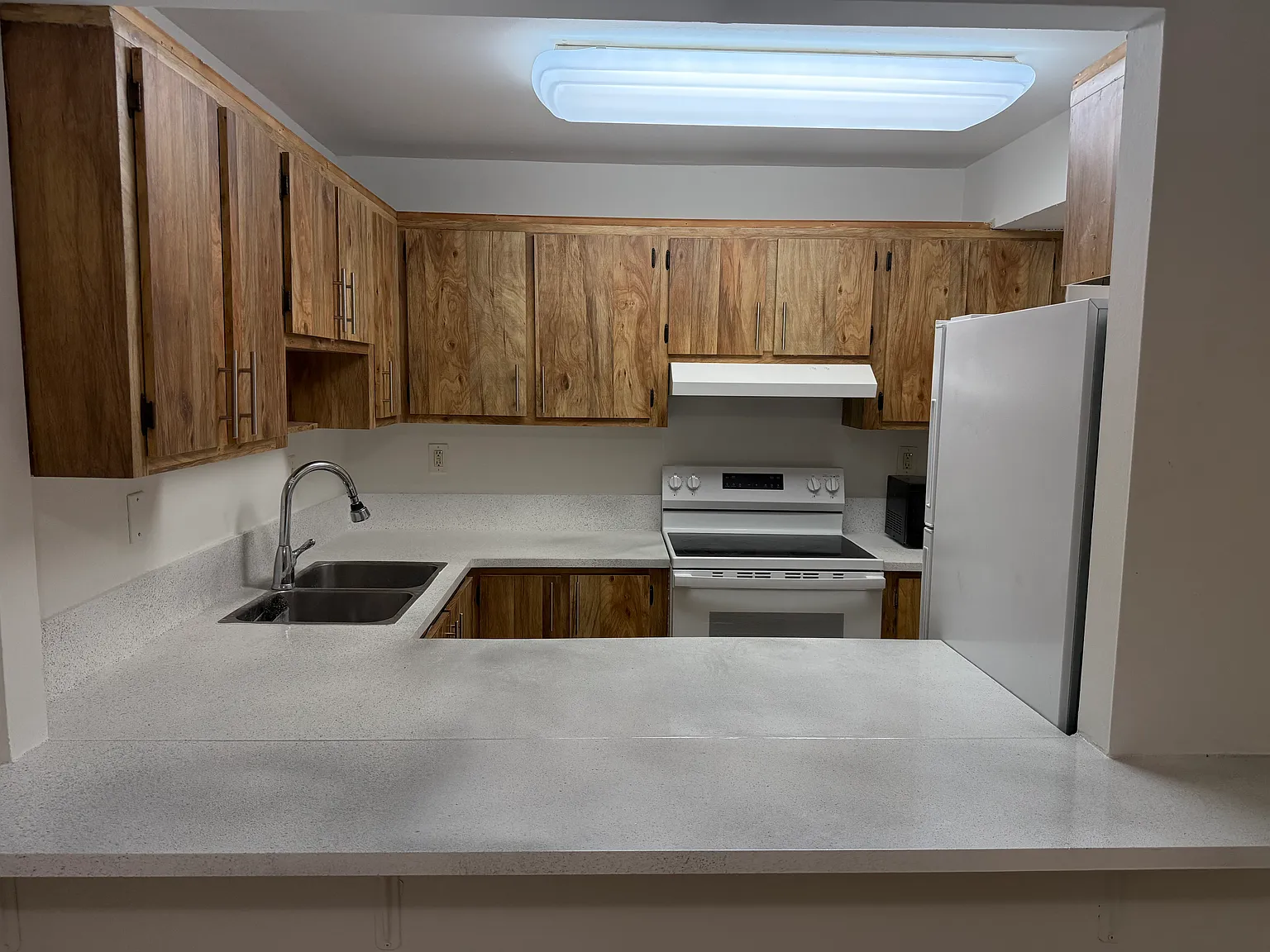 1 bed, 670 sqft, $1,800 — Photo 4