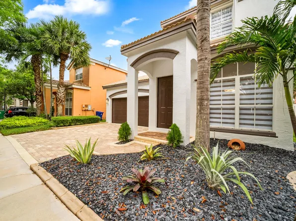 5233 SW 155th Way, Hollywood, FL 33027