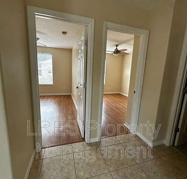 2825 Cliffe Ct — Photo 27