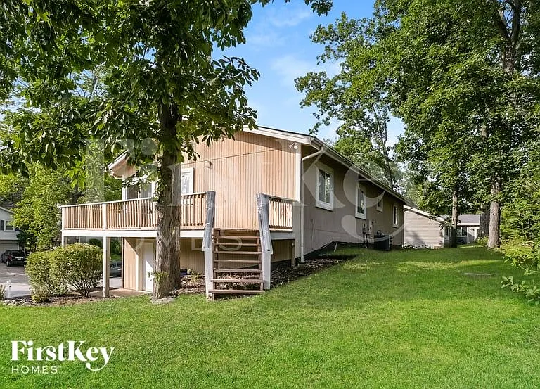 611 Lakewood Dr — Photo 17