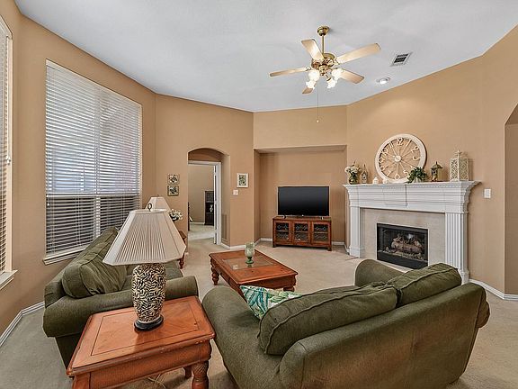 2nd image of 1200 Blairwood Dr