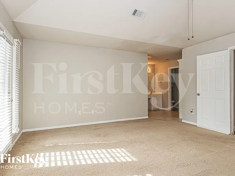 112 Golfview Dr — Photo 13