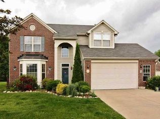 1003 Wildwood Ln, Greenwood, IN 46143