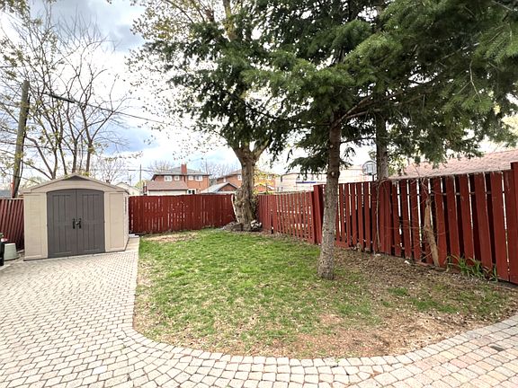 5th image of 9 Albright Ave
