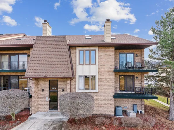 15704 Old Orchard Ct Unit 1S, Orland Park, IL 60462