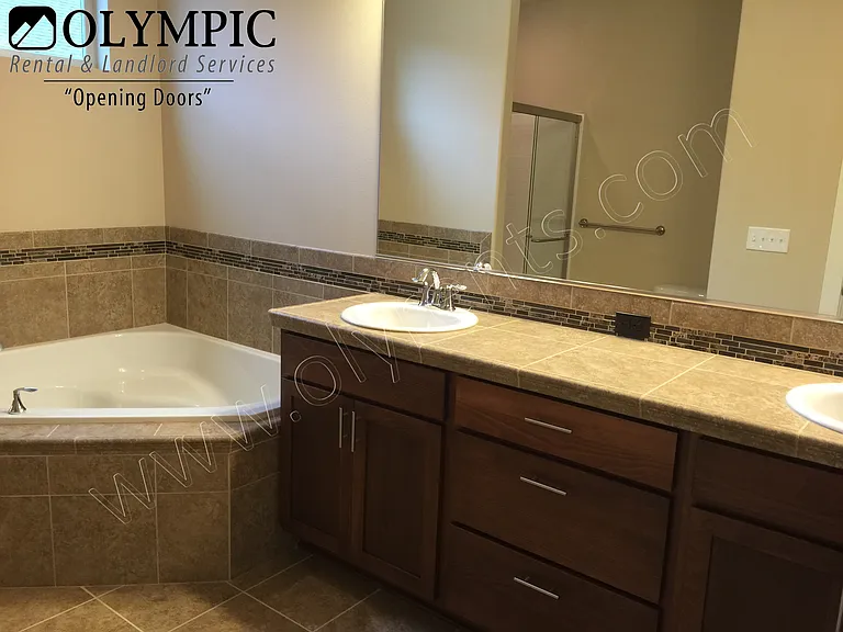 1543 Bellerive Way SE — Photo 9