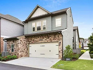 3 bed, 2.5 bath, 2220 sqft, $3,250 — Photo 2