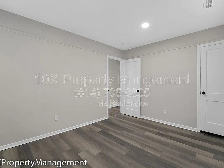 4661 Jae Ave — Photo 15