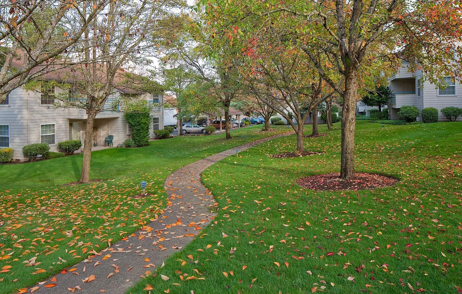 1 bed, 758 sqft, $1,425 — Photo 2