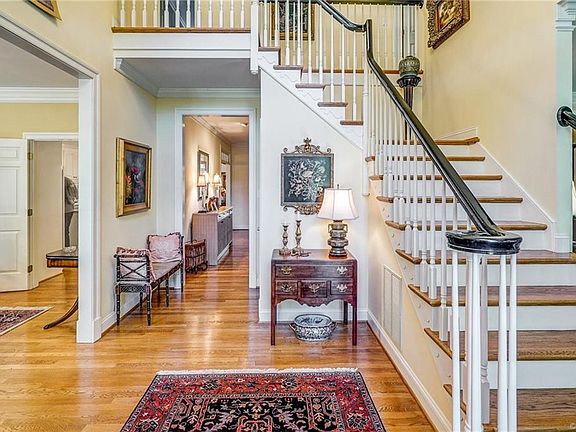 2nd image of 7 River Court Ln