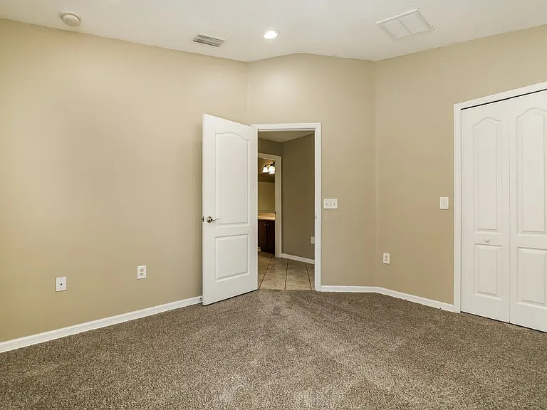 12704 Evington Point Dr — Photo 10