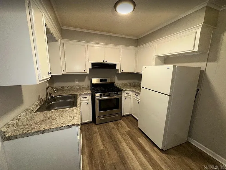 7409 Skylark Dr — Photo 6