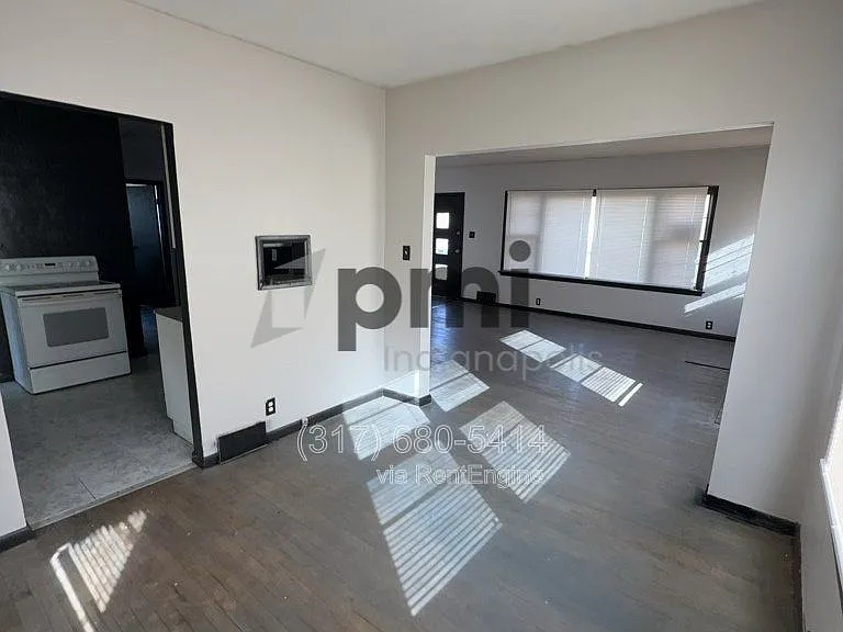 2613 Louise St — Photo 14