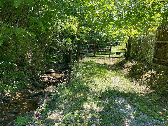 2nd image of 6758 Highway 66
