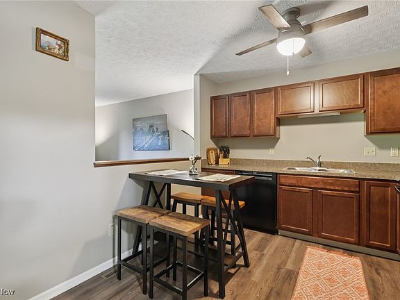 5th image of 407 Rachel Ln