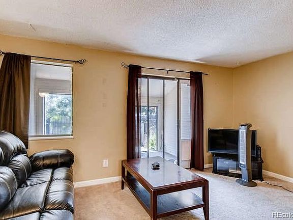 5th image of 2856 W Warren Ave