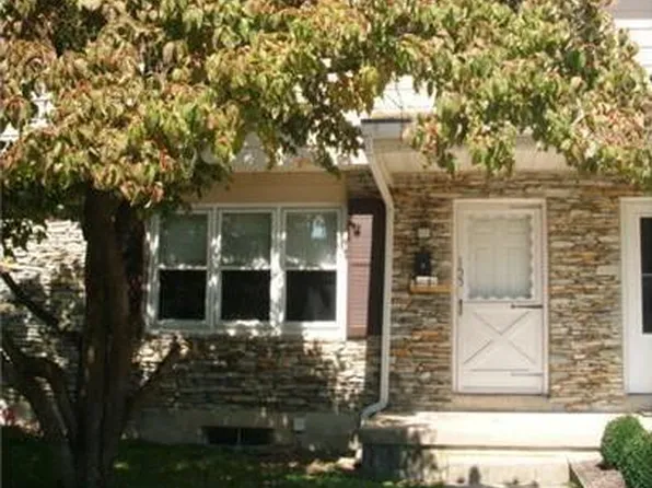 155 W Gaul St, Wernersville, PA 19565