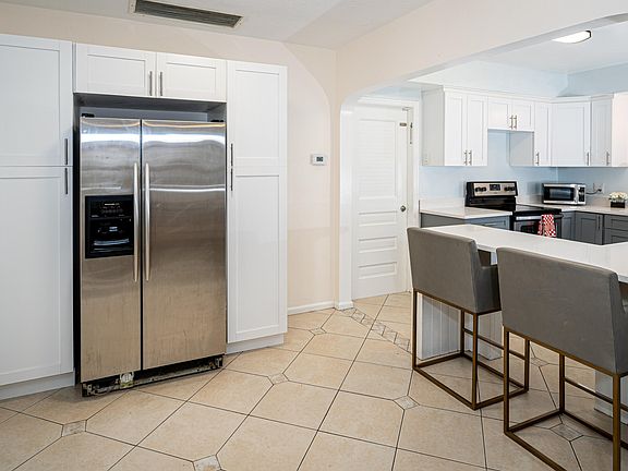 5th image of 5009 Spruce Avenue