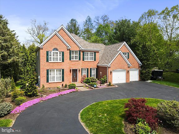 3rd image of 11655 Brookdale Dr