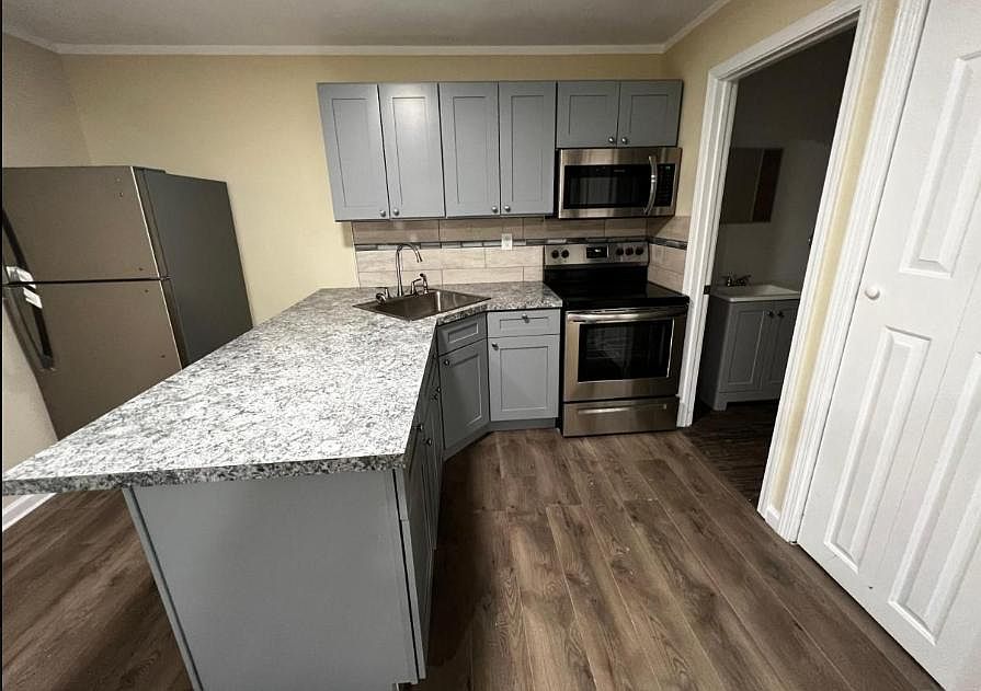 1st image of 3807 Lippincott Blvd #3A