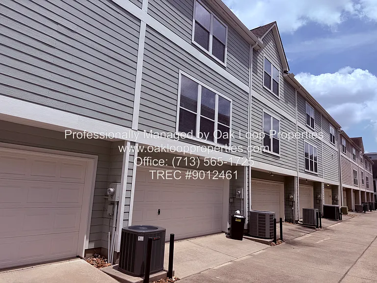 1253 W 17th St — Photo 21
