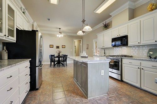 3rd image of 6249 Tezcuco Ct