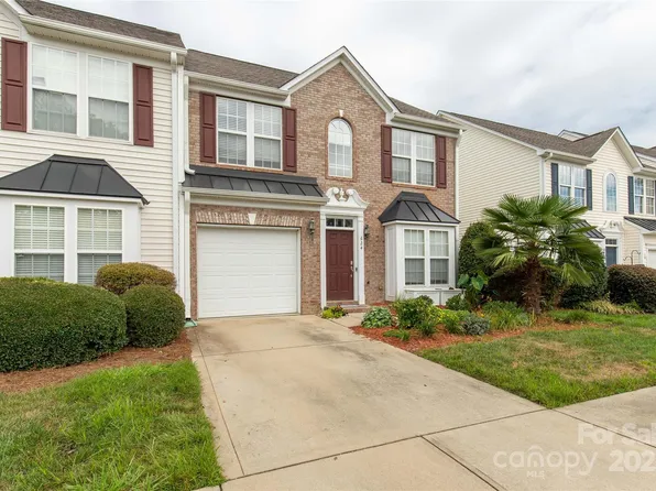 624 Bayou Cir, Lake Wylie, SC 29710